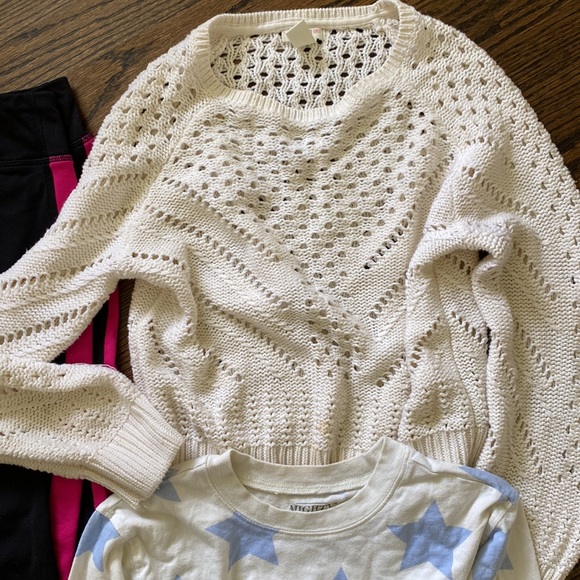 Girls Clothes Lot 10/12 Sweater Sweatshirt Capri and Jeans and Tops - Picture 5 of 9